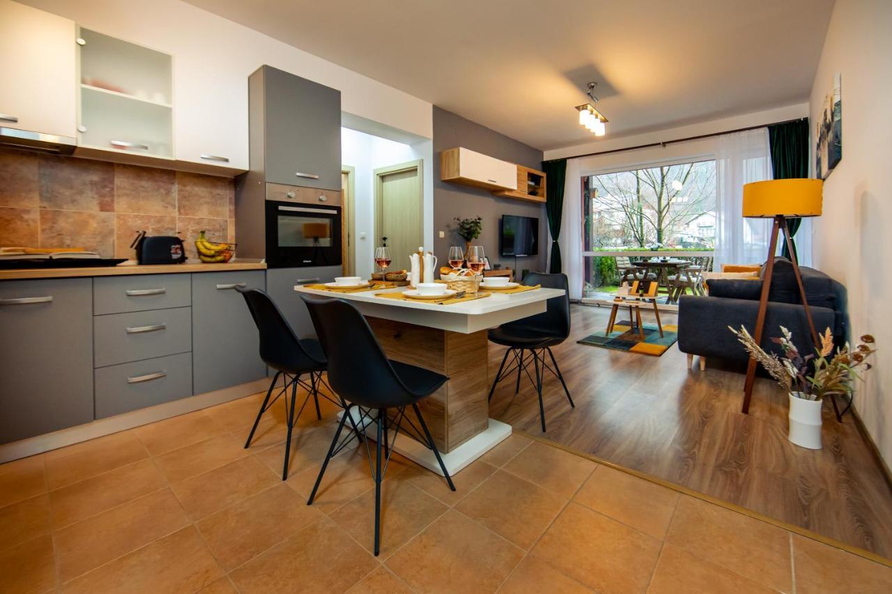 & Garden With Stunning View Apartment *