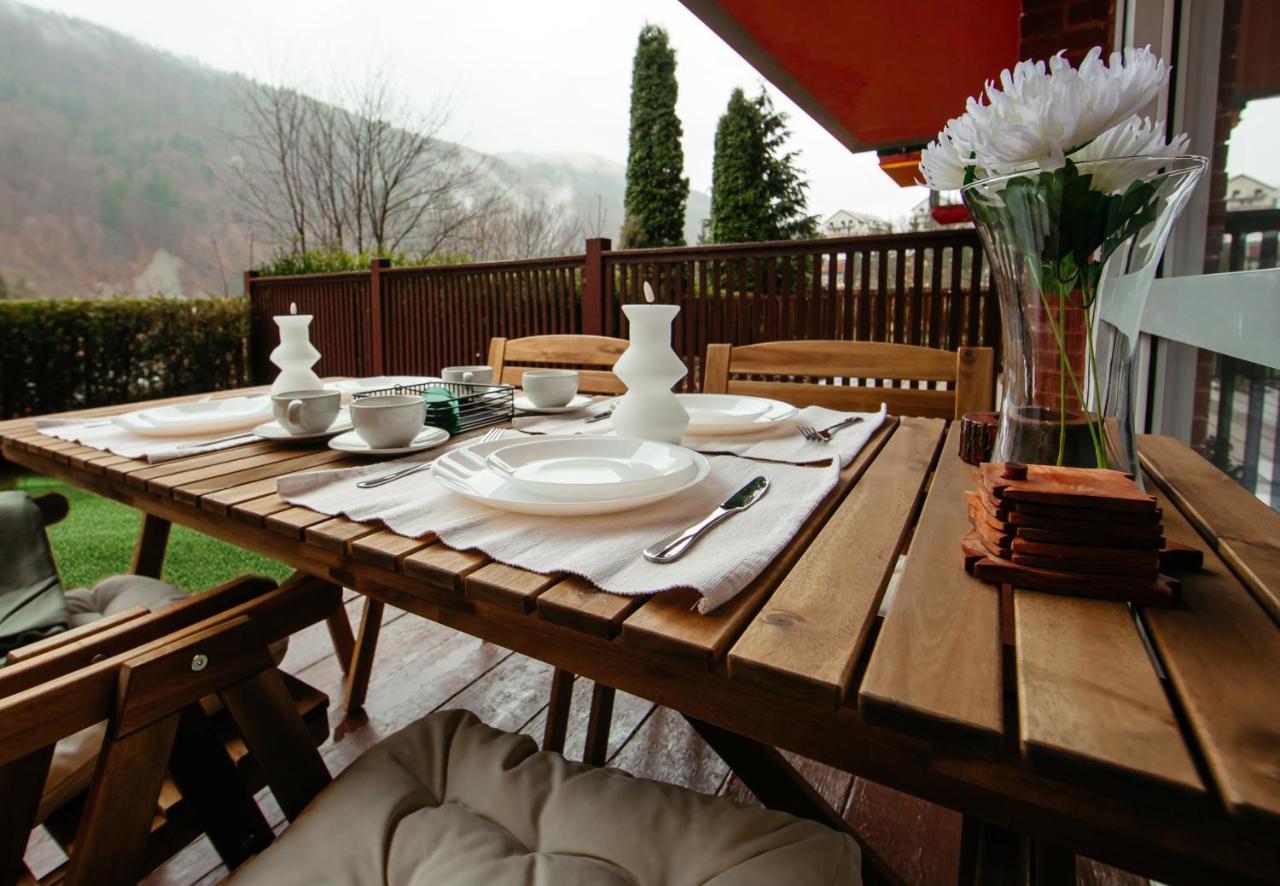 Apartment & Garden With Stunning View *